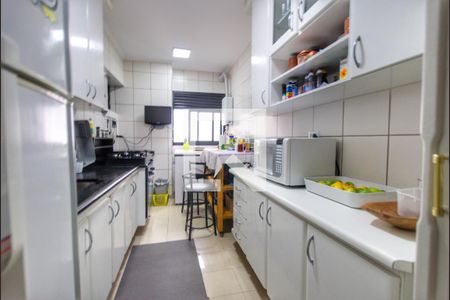 Apartamento à venda com 145m², 3 quartos e 2 vagas Apartamento à venda com 145m², 3 quartos e 2 vagasCozinha