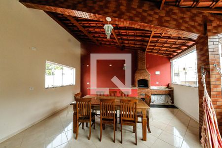 Casa à venda com 190m², 2 quartos e 3 vagas Casa à venda com 190m², 2 quartos e 3 vagasÁrea gourmet