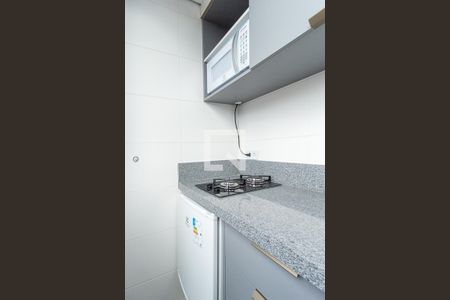 Detalhe da cozinha de kitnet/studio para alugar com 1 quarto, 19m² em Água Verde, Curitiba