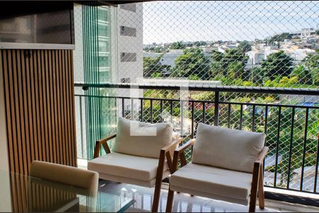 Apartamento para alugar com 103m², 3 quartos e 2 vagas Apartamento para alugar com 103m², 3 quartos e 2 vagasVaranda