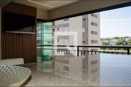 Apartamento para alugar com 103m², 3 quartos e 2 vagas Apartamento para alugar com 103m², 3 quartos e 2 vagasCozinha