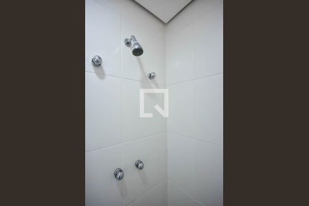 Apartamento à venda com 103m², 2 quartos e 3 vagasChuveiro do Banheiro