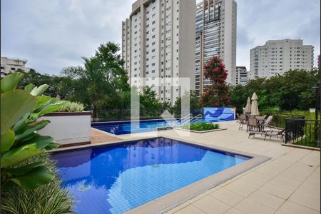 Apartamento à venda com 103m², 2 quartos e 3 vagasÁrea comum Piscina