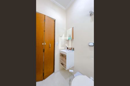 Casa à venda com 150m², 4 quartos e 2 vagasBanheiro