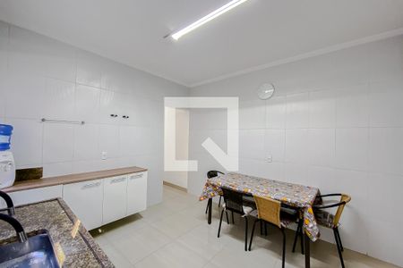 Casa à venda com 150m², 4 quartos e 2 vagasCozinha