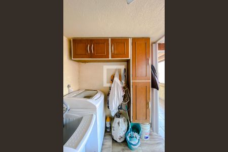 Casa à venda com 150m², 4 quartos e 2 vagasLavanderia