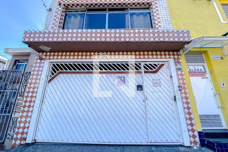 Casa à venda com 150m², 4 quartos e 2 vagasFachada