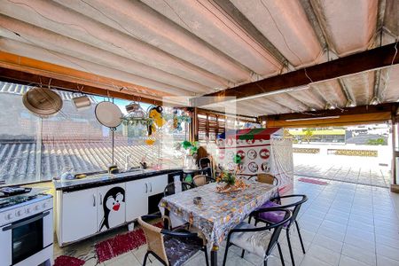 Casa à venda com 150m², 4 quartos e 2 vagasSalão