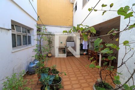 Casa à venda com 160m², 3 quartos e 3 vagas Casa à venda com 160m², 3 quartos e 3 vagasÁrea de Serviço