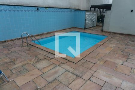 Apartamento para alugar com 65m², 2 quartos e 1 vagaÁrea comum - Piscina