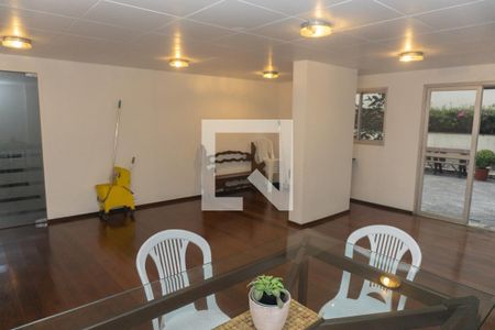 Apartamento para alugar com 65m², 2 quartos e 1 vagaÁrea comum - Salão de festas