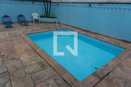 Apartamento para alugar com 65m², 2 quartos e 1 vagaÁrea comum - Piscina