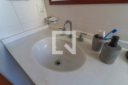 Apartamento à venda com 124m², 3 quartos e 2 vagas Apartamento à venda com 124m², 3 quartos e 2 vagasSuíte 3