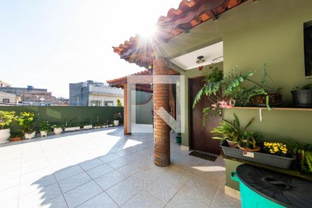 Casa à venda com 286m², 4 quartos e 4 vagas Casa à venda com 286m², 4 quartos e 4 vagasÁrea comum