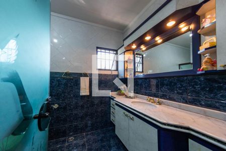 Casa à venda com 286m², 4 quartos e 4 vagas Casa à venda com 286m², 4 quartos e 4 vagasBanheiro