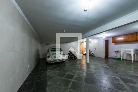 Casa à venda com 286m², 4 quartos e 4 vagas Casa à venda com 286m², 4 quartos e 4 vagasÁrea comum