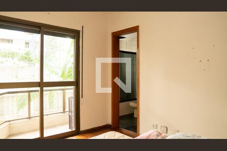 Apartamento à venda com 241m², 5 quartos e 4 vagas Apartamento à venda com 241m², 5 quartos e 4 vagasQuarto 1
