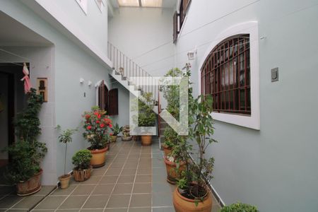 Casa à venda com 300m², 3 quartos e 3 vagasFundos da casa
