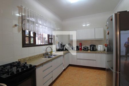 Casa à venda com 300m², 3 quartos e 3 vagasCozinha