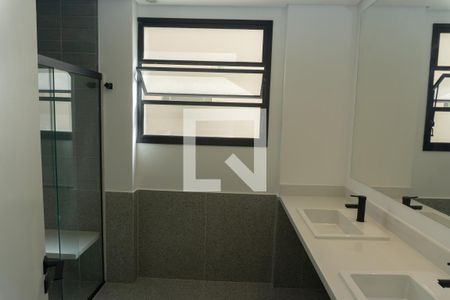 Apartamento à venda com 212m², 4 quartos e 1 vagaBanheiro da Suíte 1