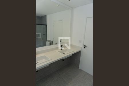 Apartamento à venda com 212m², 4 quartos e 1 vagaBanheiro da Suíte 1