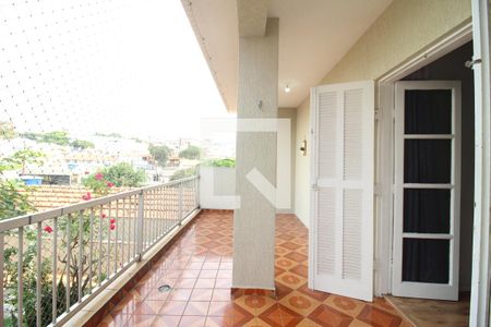 Casa à venda com 255m², 3 quartos e 2 vagasVaranda do Quarto 3