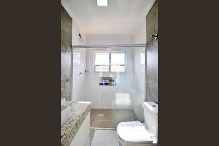 Casa à venda com 255m², 3 quartos e 2 vagasBanheiro da Suíte