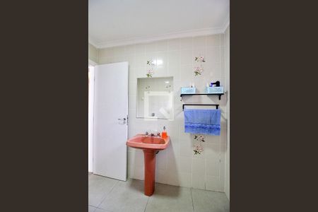 Casa à venda com 255m², 3 quartos e 2 vagasBanheiro 2