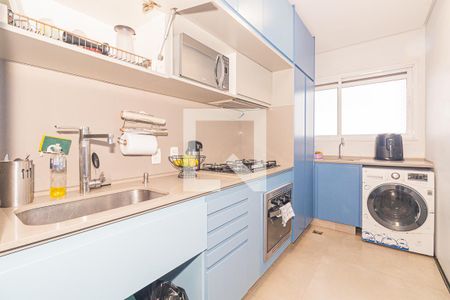 Apartamento à venda com 128m², 3 quartos e 2 vagas Apartamento à venda com 128m², 3 quartos e 2 vagasCozinha e Área de Serviço