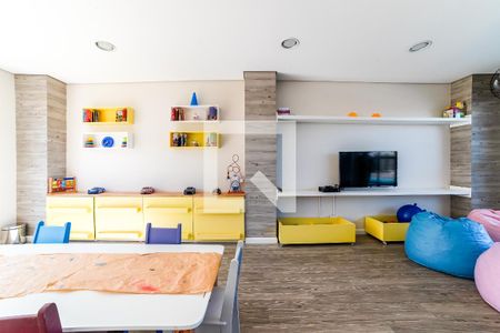 Apartamento à venda com 128m², 3 quartos e 2 vagas Apartamento à venda com 128m², 3 quartos e 2 vagasÁrea comum - Brinquedoteca