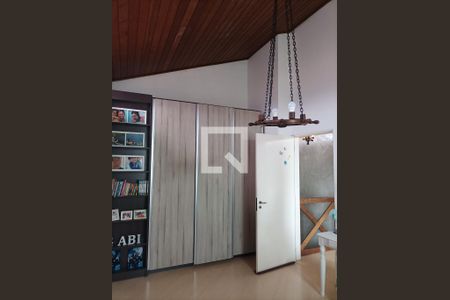 Casa à venda com 250m², 5 quartos e 2 vagasquarto 05