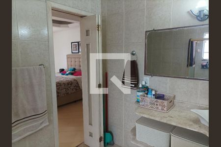 Casa à venda com 250m², 5 quartos e 2 vagasBanheiro da Suíte 1