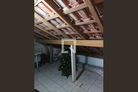 Casa à venda com 250m², 5 quartos e 2 vagassótão