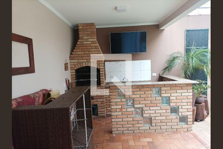 Casa à venda com 250m², 5 quartos e 2 vagasÁrea comum - Churrasqueira