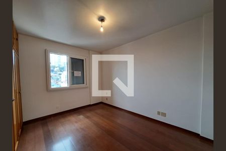 Apartamento à venda com 180m², 4 quartos e 4 vagasQuarto 1
