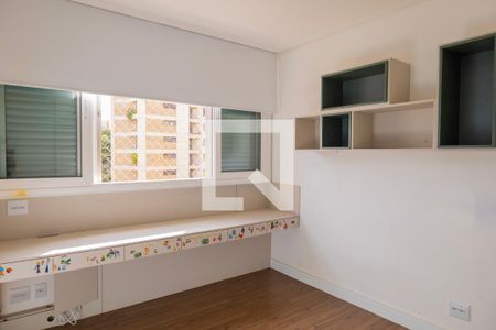 Apartamento à venda com 314m², 5 quartos e 3 vagas Apartamento à venda com 314m², 5 quartos e 3 vagasQuarto 2