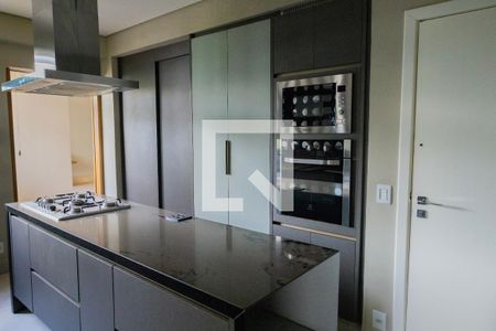 Apartamento à venda com 314m², 5 quartos e 3 vagas Apartamento à venda com 314m², 5 quartos e 3 vagasCozinha