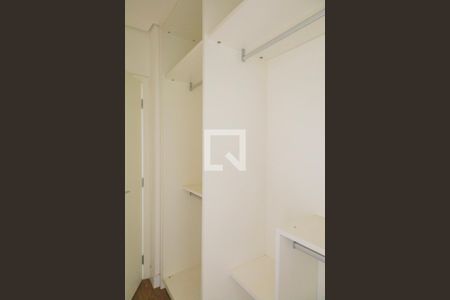 Apartamento à venda com 314m², 5 quartos e 3 vagas Apartamento à venda com 314m², 5 quartos e 3 vagasSuíte 2