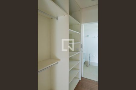 Apartamento à venda com 314m², 5 quartos e 3 vagas Apartamento à venda com 314m², 5 quartos e 3 vagasSuíte