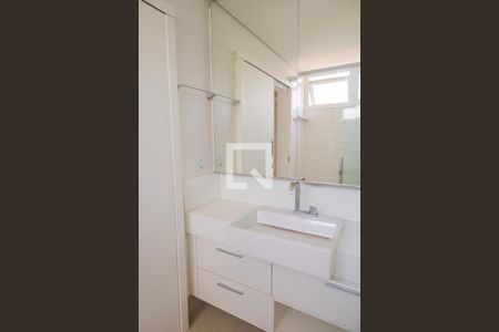 Apartamento à venda com 314m², 5 quartos e 3 vagas Apartamento à venda com 314m², 5 quartos e 3 vagasSuíte