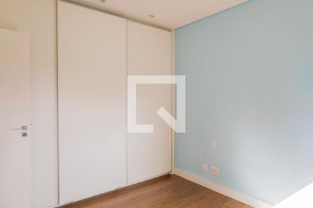 Apartamento à venda com 314m², 5 quartos e 3 vagas Apartamento à venda com 314m², 5 quartos e 3 vagasQuarto 2