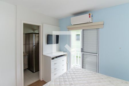 Casa de condomínio à venda com 100m², 3 quartos e 2 vagas Casa de condomínio à venda com 100m², 3 quartos e 2 vagasSuíte