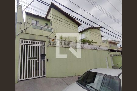 Casa de condomínio à venda com 100m², 3 quartos e 2 vagas Casa de condomínio à venda com 100m², 3 quartos e 2 vagasFachada