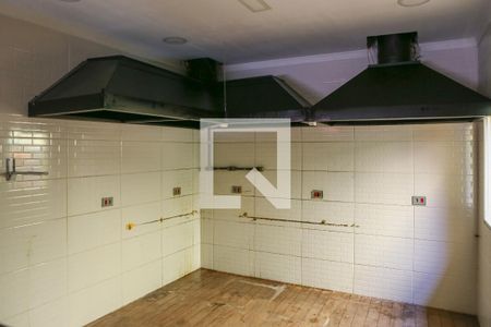 Casa à venda com 300m², 2 quartos e sem vaga Casa à venda com 300m², 2 quartos e sem vagaParte da frente - Cozinha