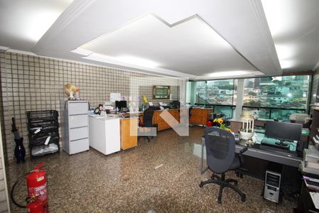 Casa à venda com 800m², 7 quartos e 6 vagasÁrea comum