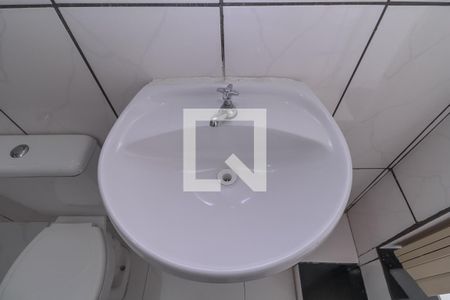 Banheiro de casa para alugar com 1 quarto, 44m² em Jardim Tietê, São Paulo