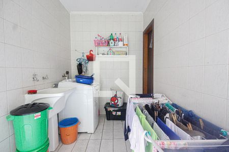 Casa à venda com 250m², 3 quartos e 3 vagasÁrea de serviço