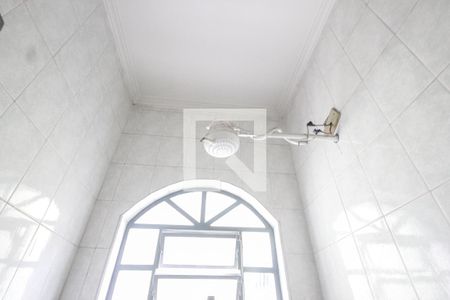 Casa à venda com 250m², 3 quartos e 3 vagasBanheiro de serviço