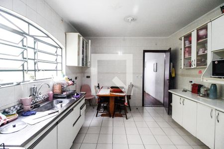 Casa à venda com 250m², 3 quartos e 3 vagasCozinha