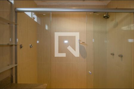 Casa de condomínio à venda com 300m², 4 quartos e 2 vagasBanheiro social